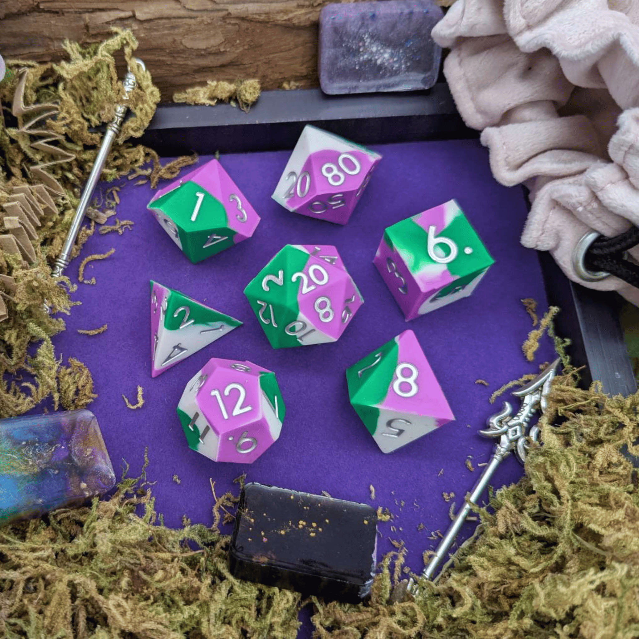 Acid Arrow | Green and Purple Silicone Dice Set
