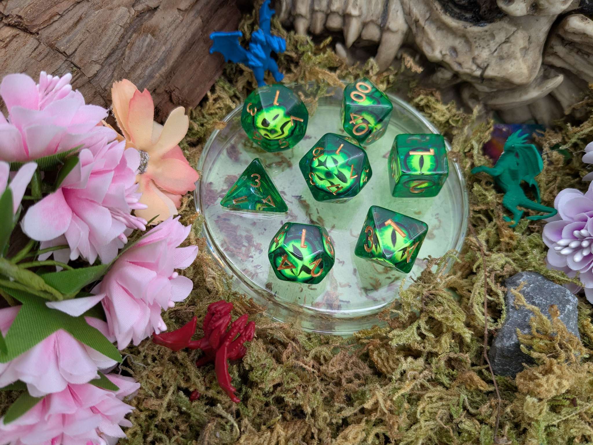 Acid Dragon Eye Inclusion Dice Set