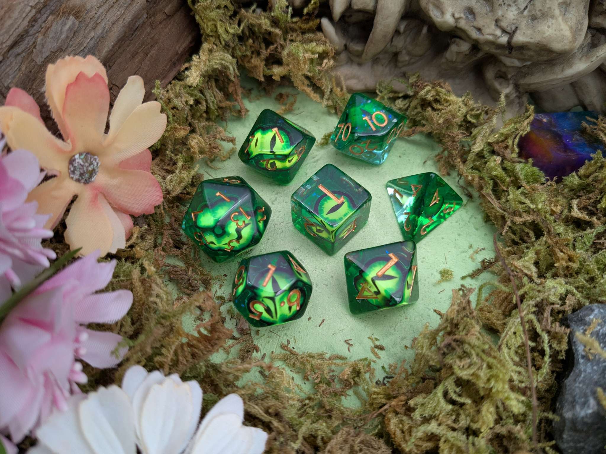 Acid Dragon Eye Inclusion Dice Set