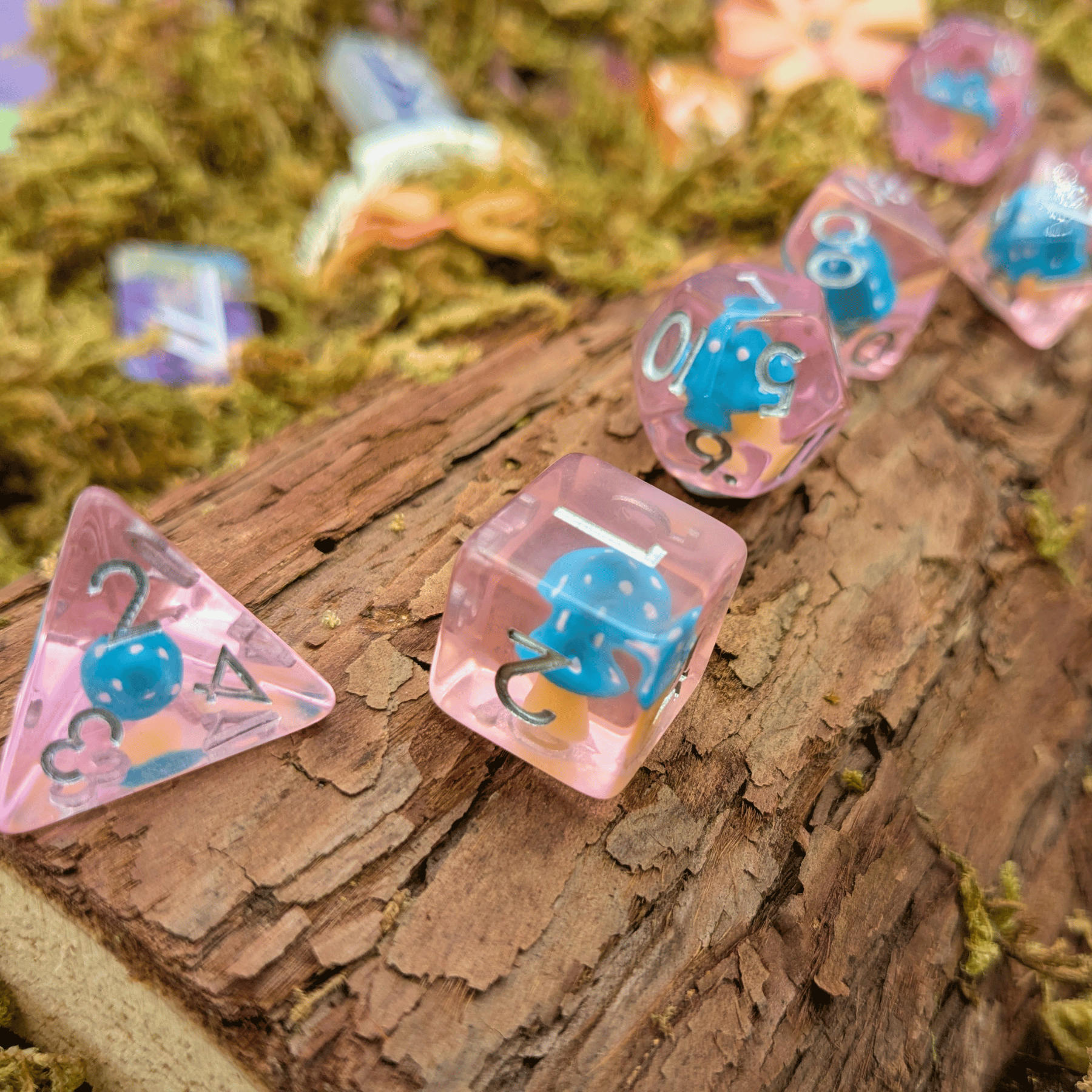 Light Blue Capped Mushrooms Inclusion Dice Set