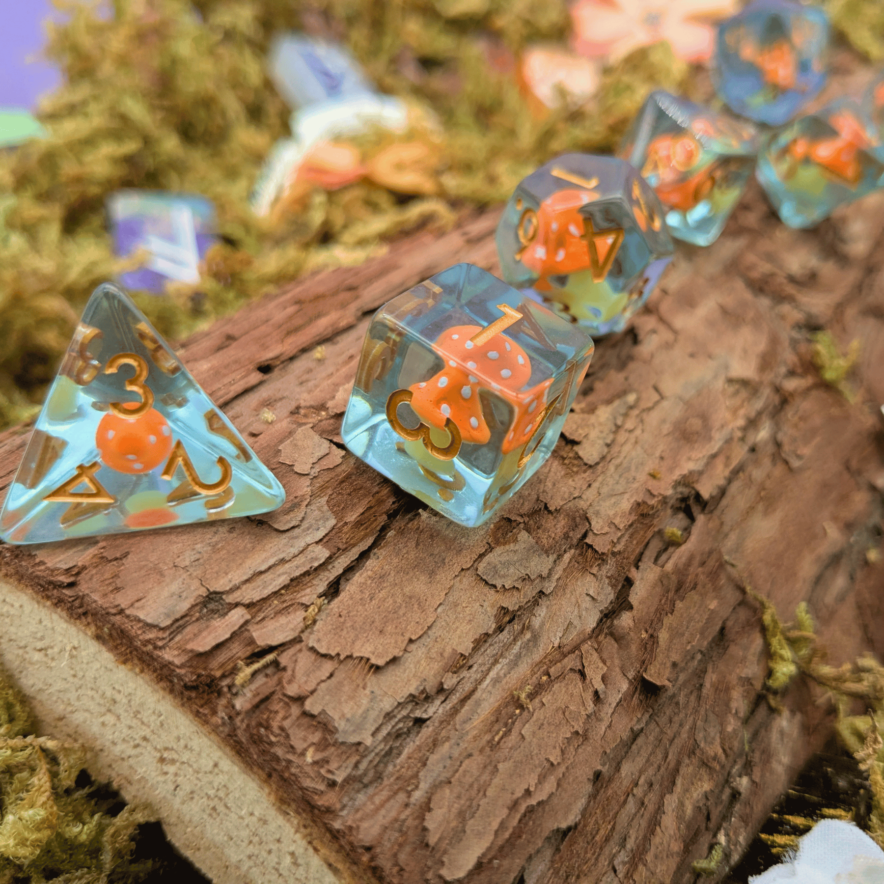 Orange Capped Mushrooms Inclusion Dice Set