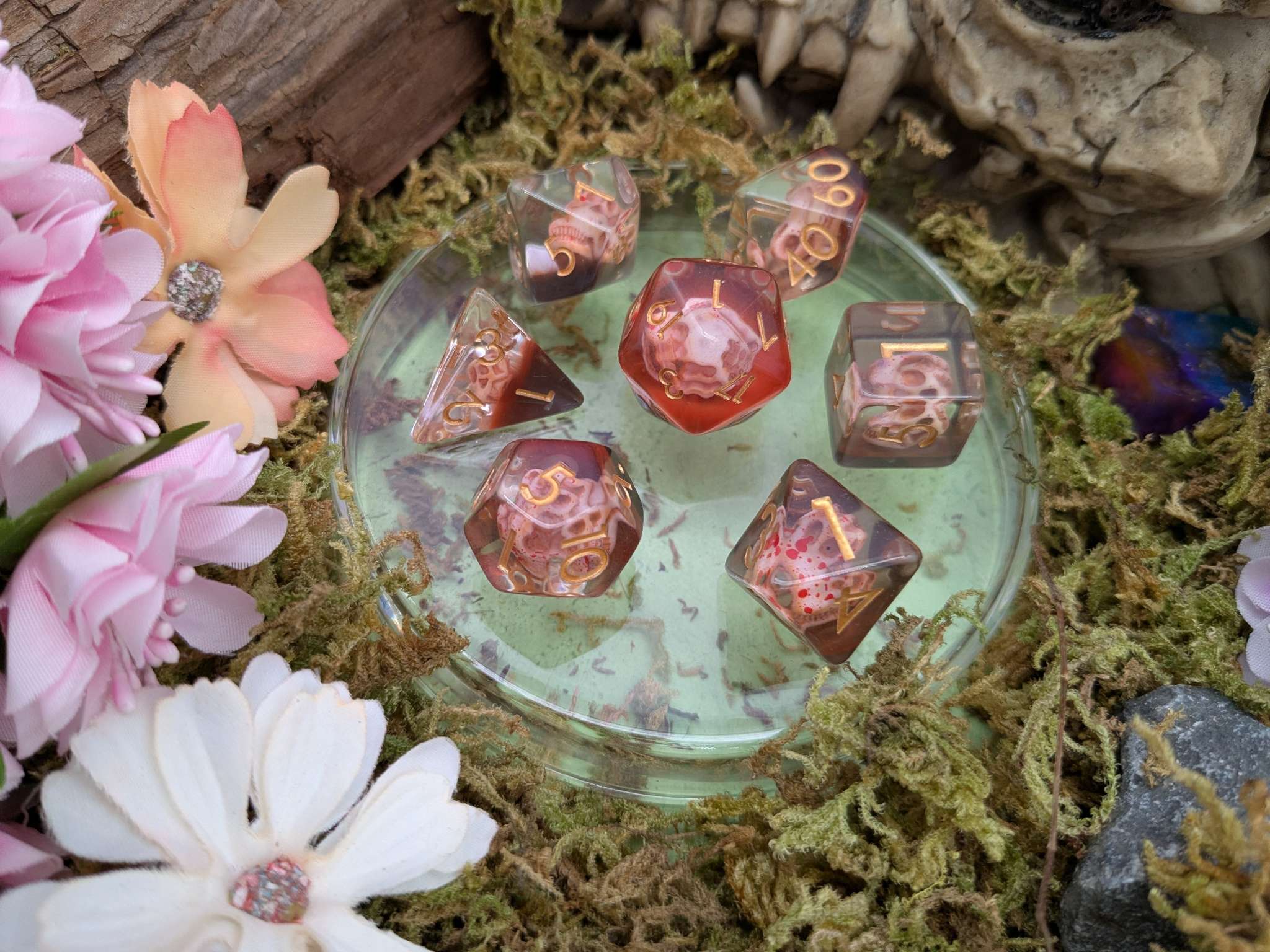 Dinosaur Skull Inclusion Dice Set