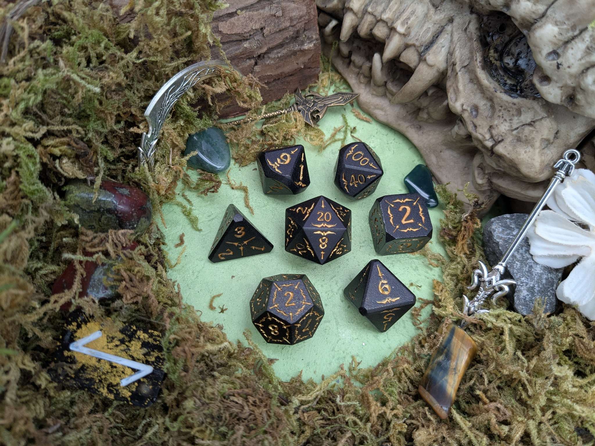 Arcana Obscura | Arcana Black and Gold Metal Dice Set