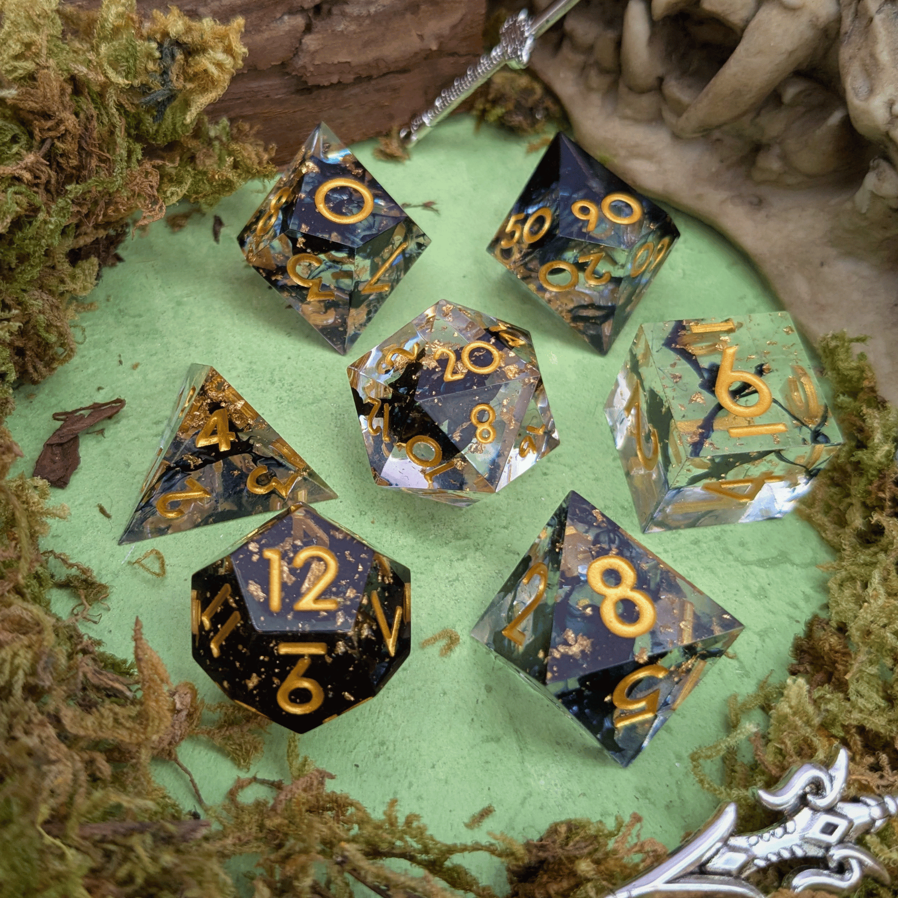 Foil Obsidian Sharp Dice Set