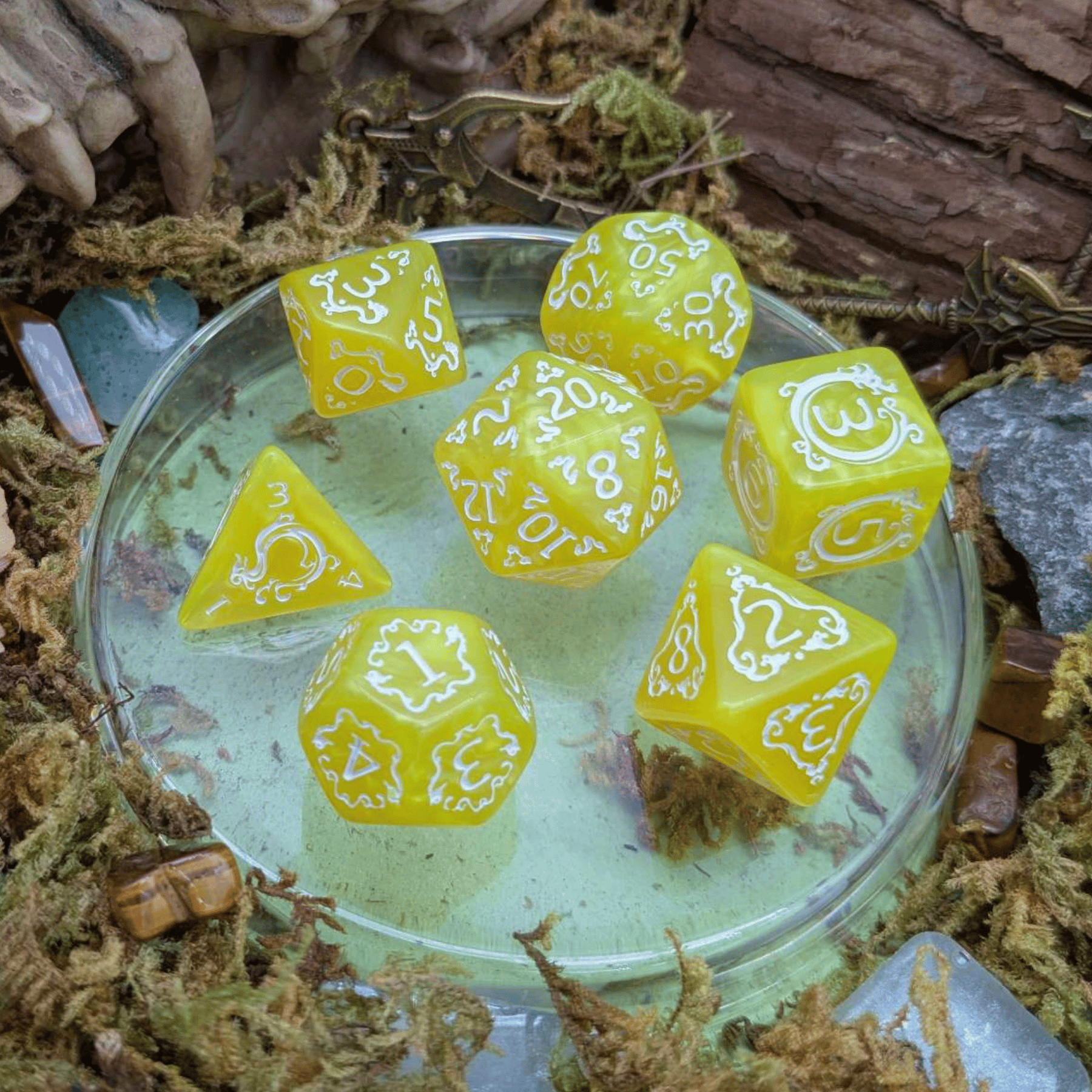 Dragon Yellow Dice Set