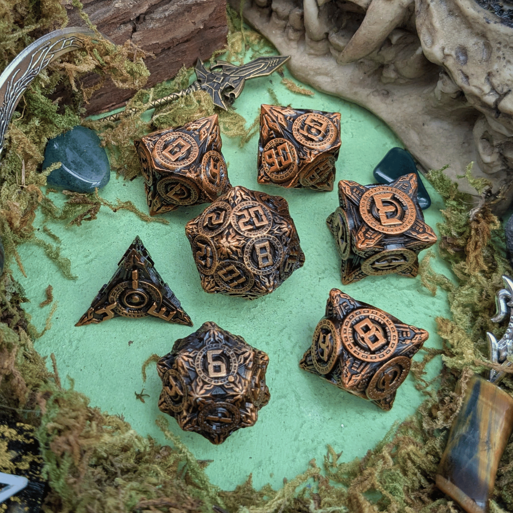Engine Copper Metal Core Dice Set