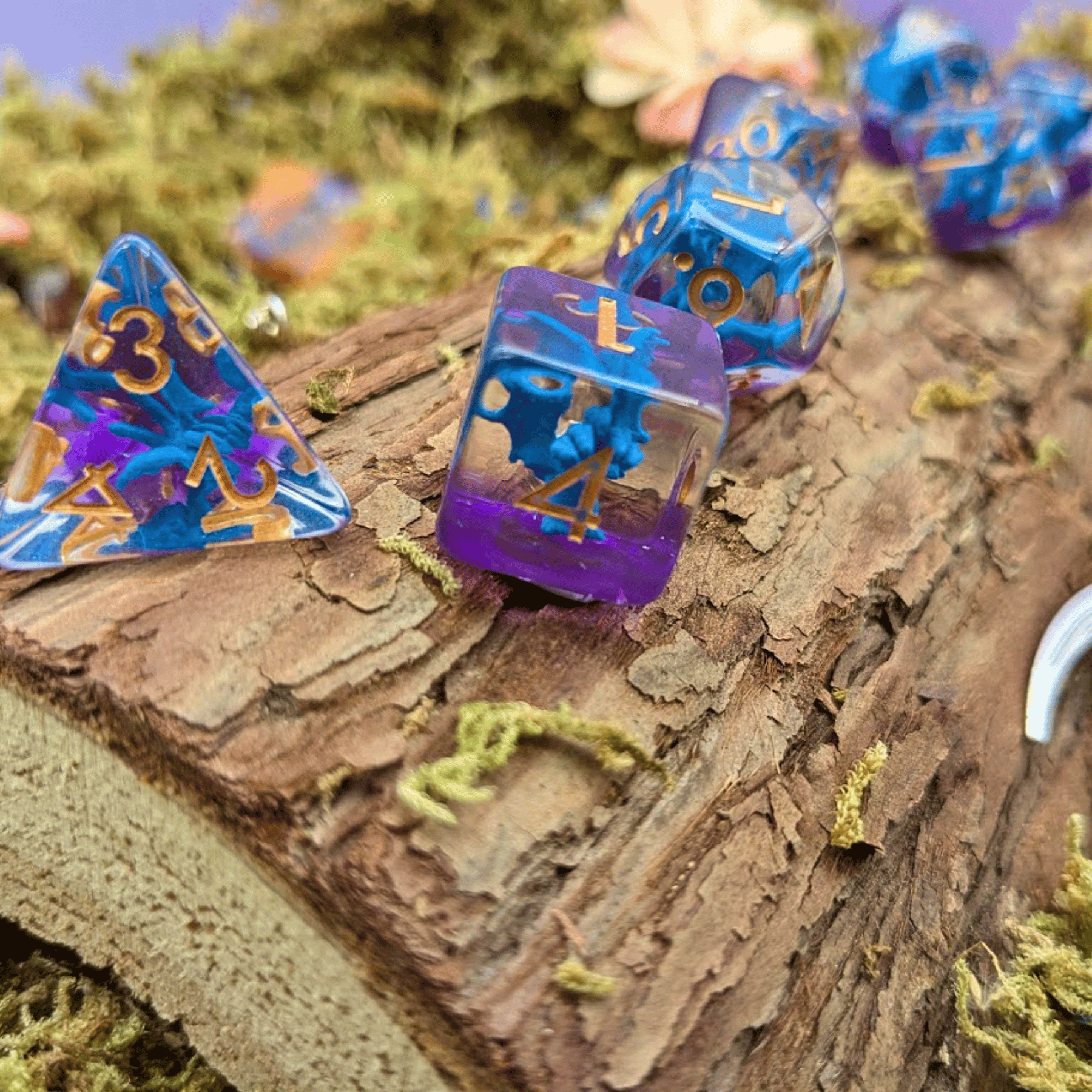Ice Hydra Inclusion Dice Set