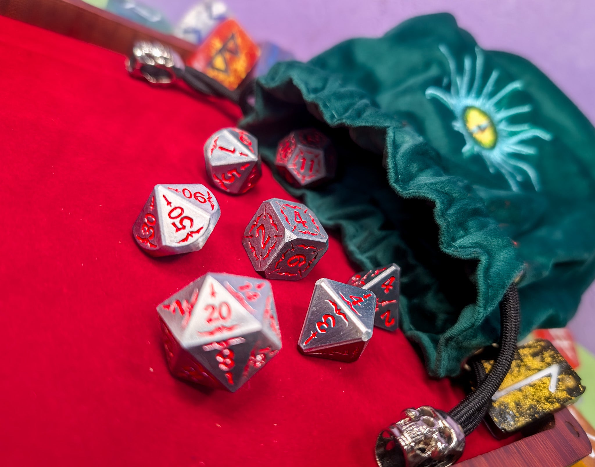 Emberforged Cleaver | Silver & Red Metal Arcana Dice Set