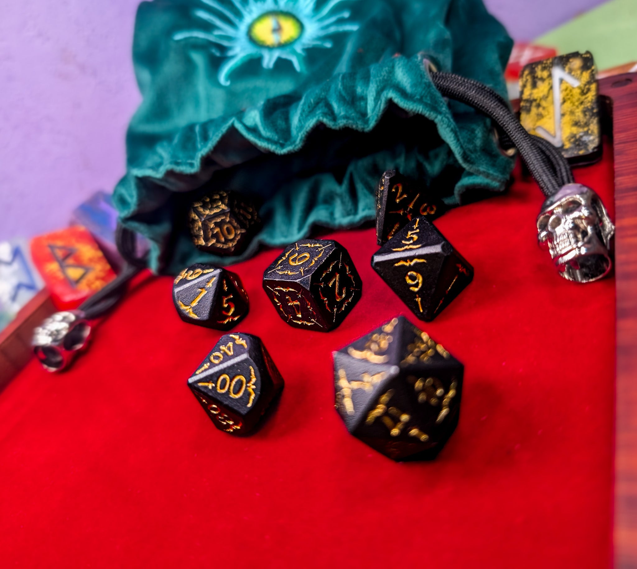 Arcana Obscura | Arcana Black and Gold Metal Dice Set