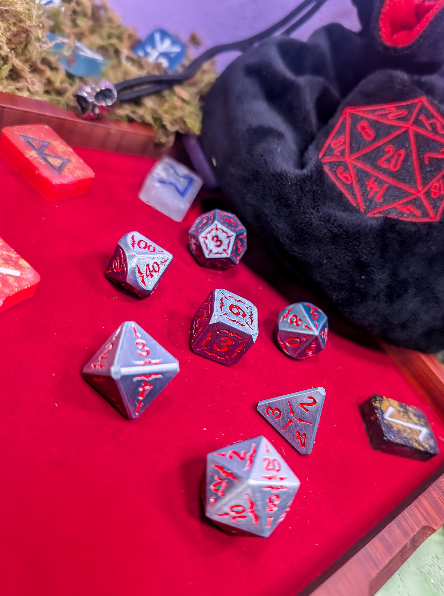 Emberforged Cleaver | Silver & Red Metal Arcana Dice Set