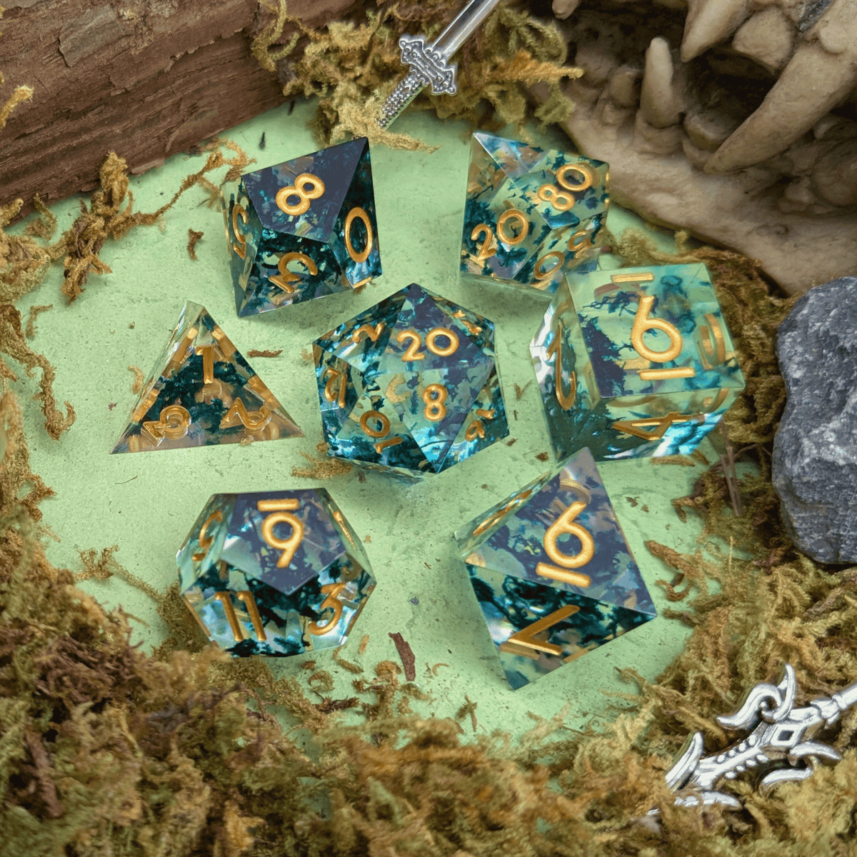 Foil Violet Sharp Dice Set