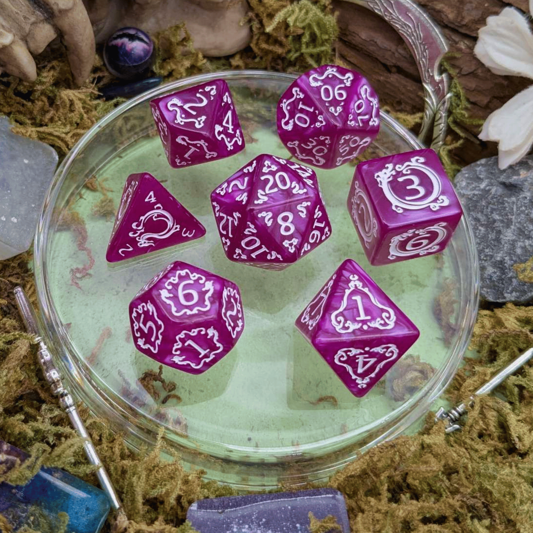 Dragon Pink Dice Set