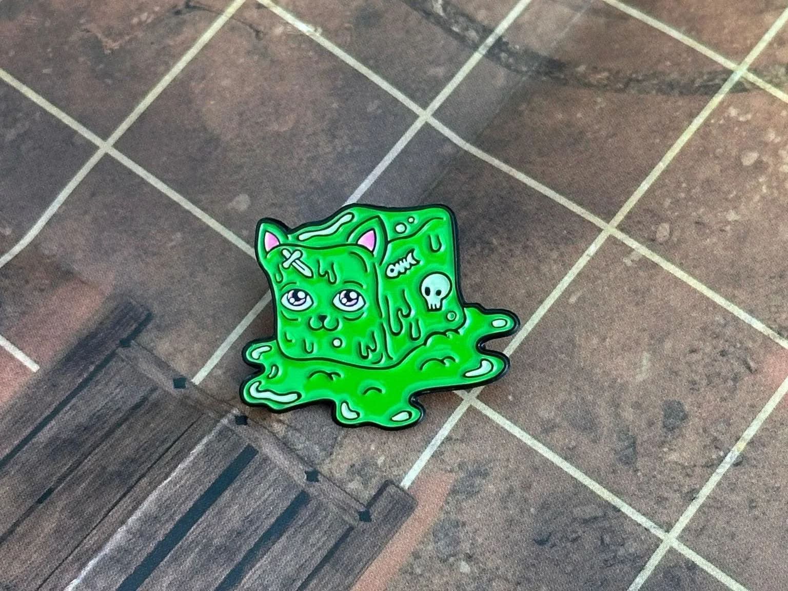 Gelatinous Cube Cat, TTRPG Enamel Pin, TTRPG Monster pin, Kawaii Cat Pin - MysteryDiceGoblins
