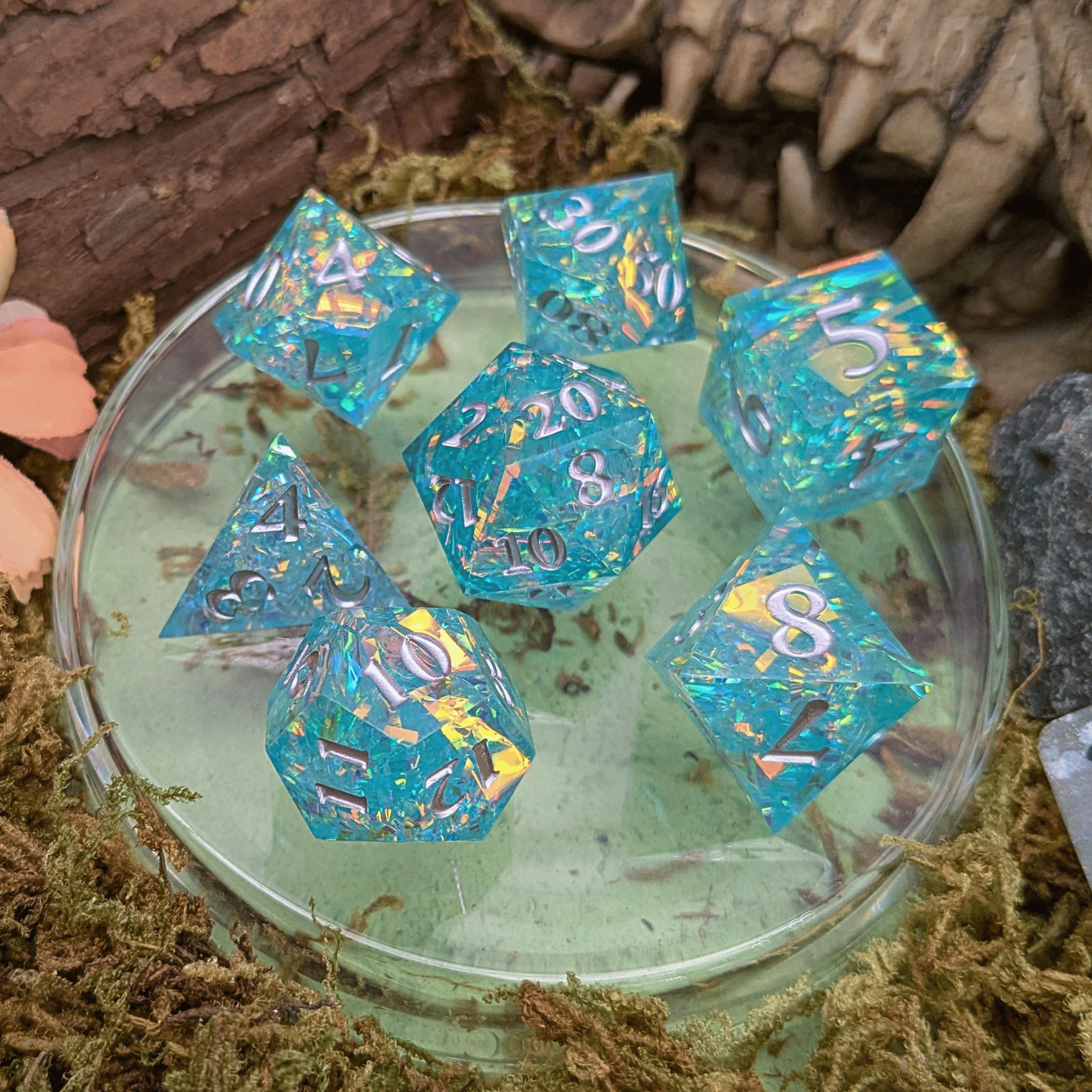 Shine Green Sharp Dice Set