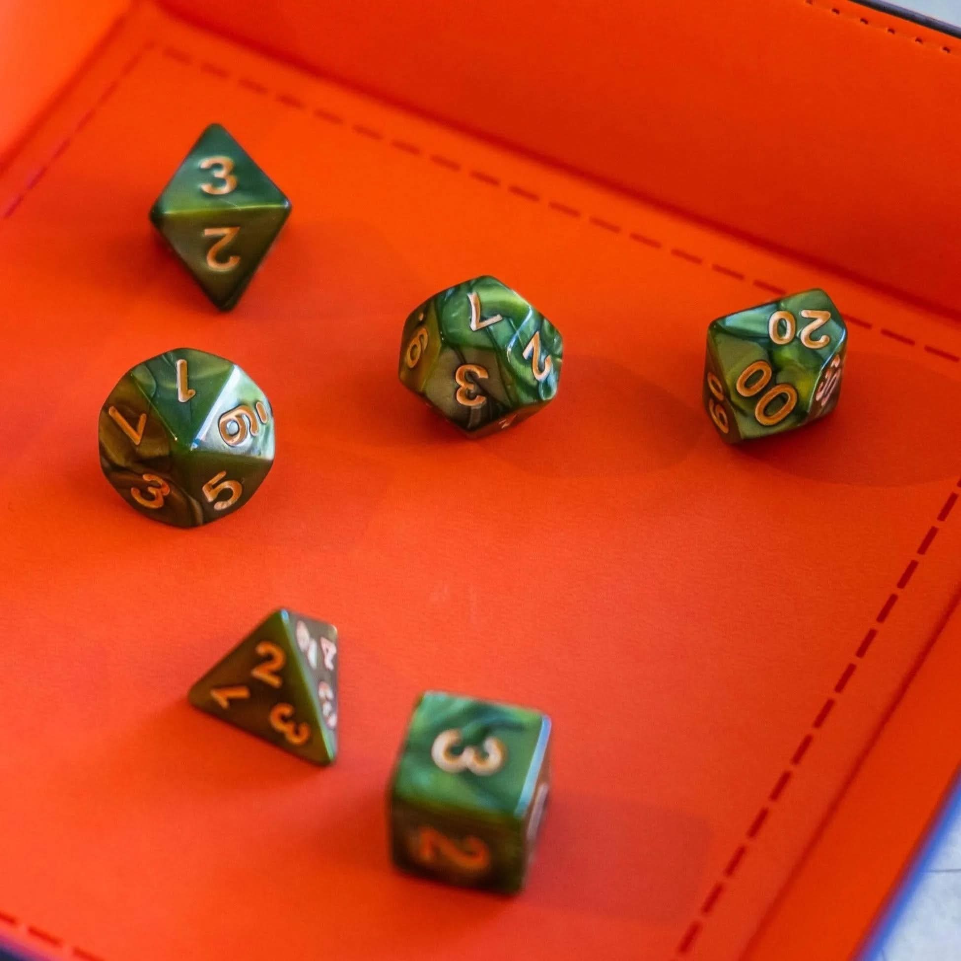 Ogre Green Pearl Dice Set