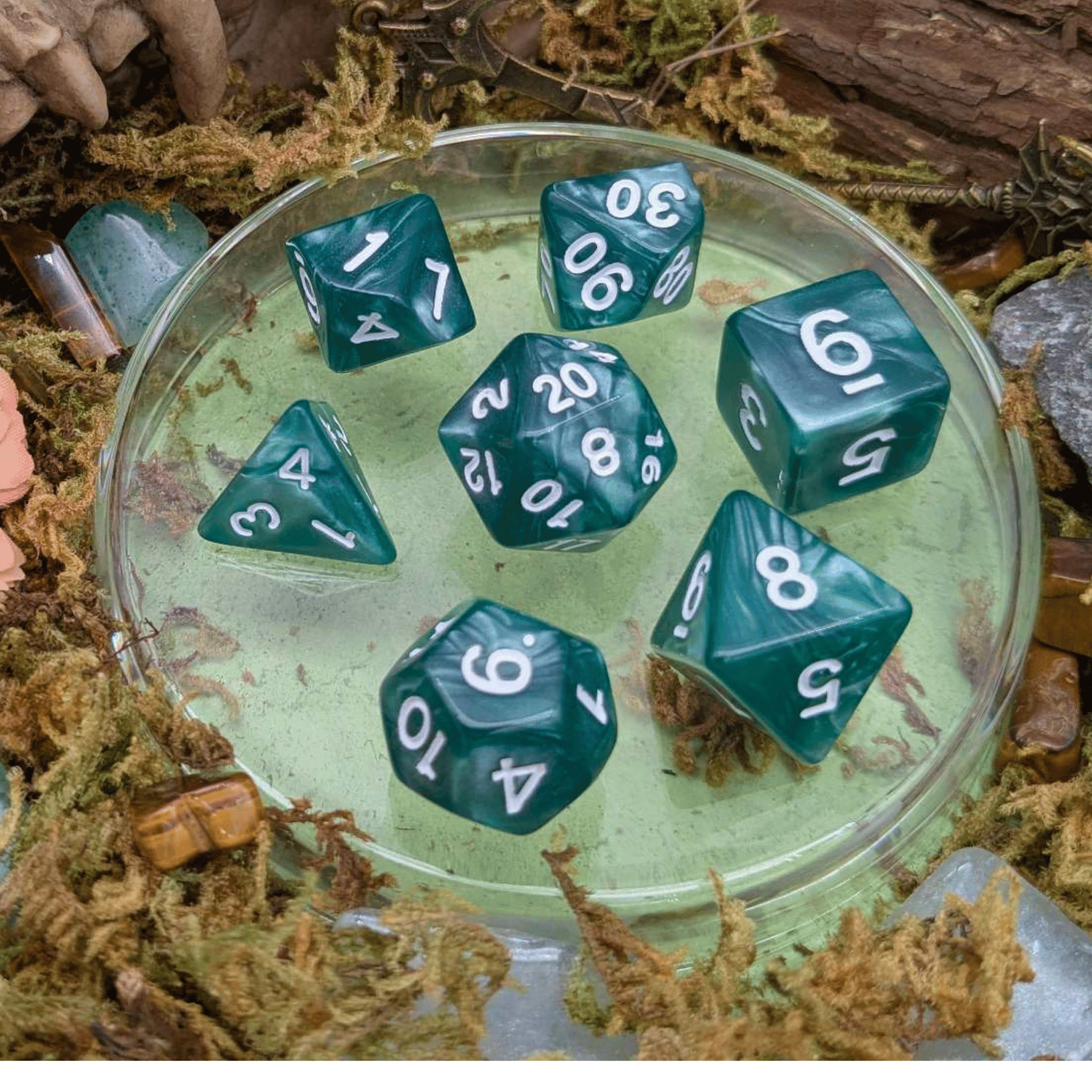 Pearl Hunter Green Dice