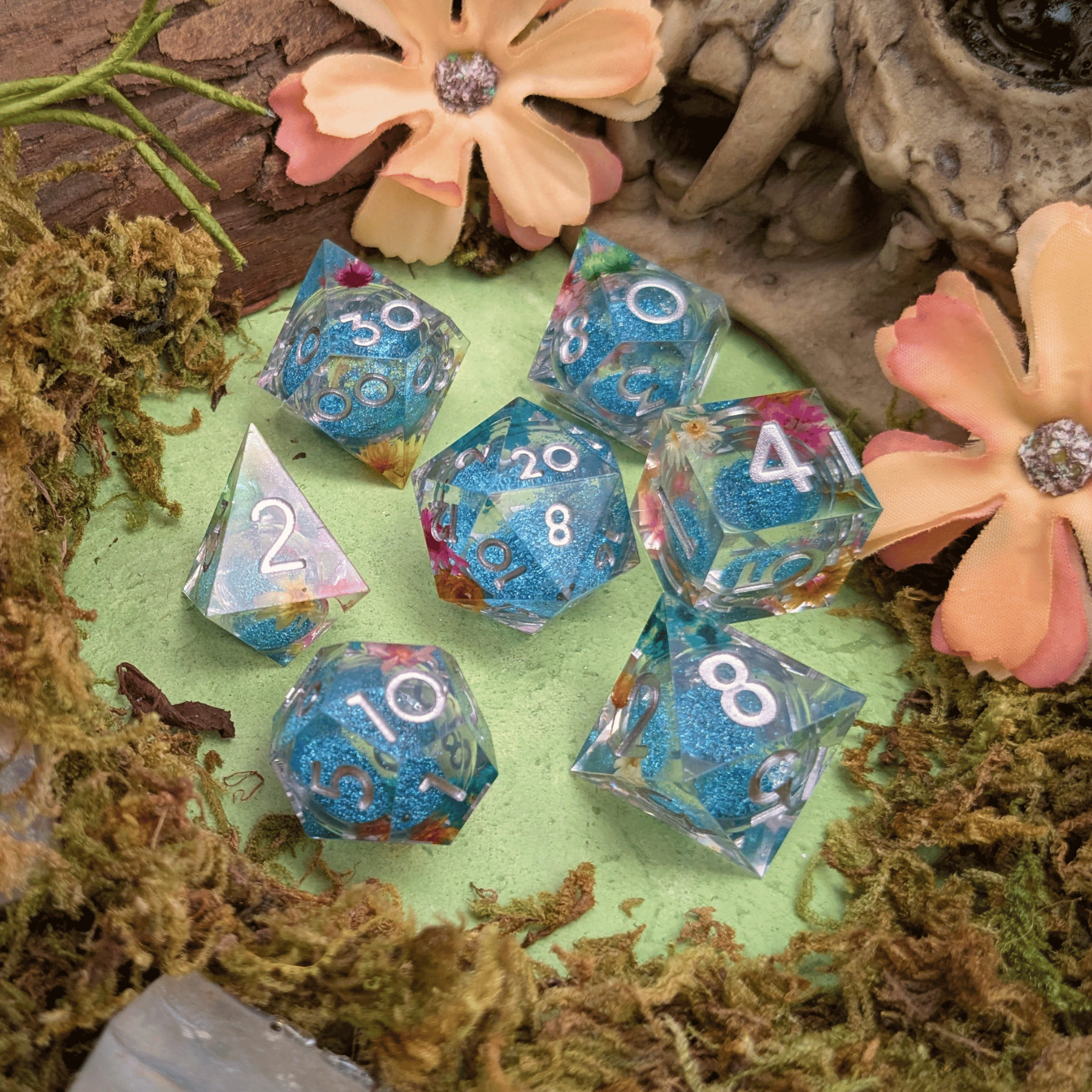 Print Flower Liquid Core Dice Set