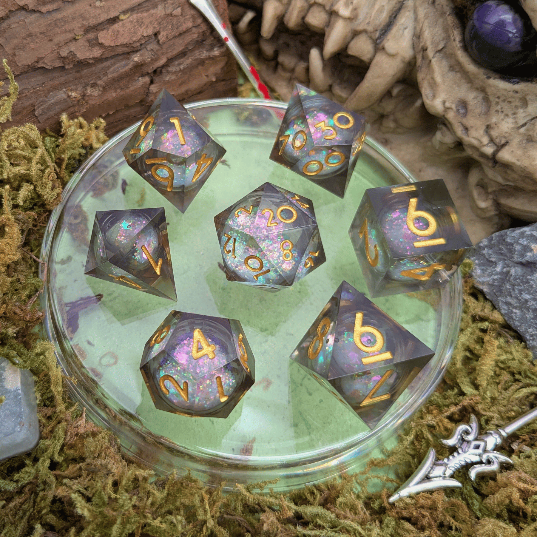 Black Liquid Core Shimmer Dice with Gold Numbering