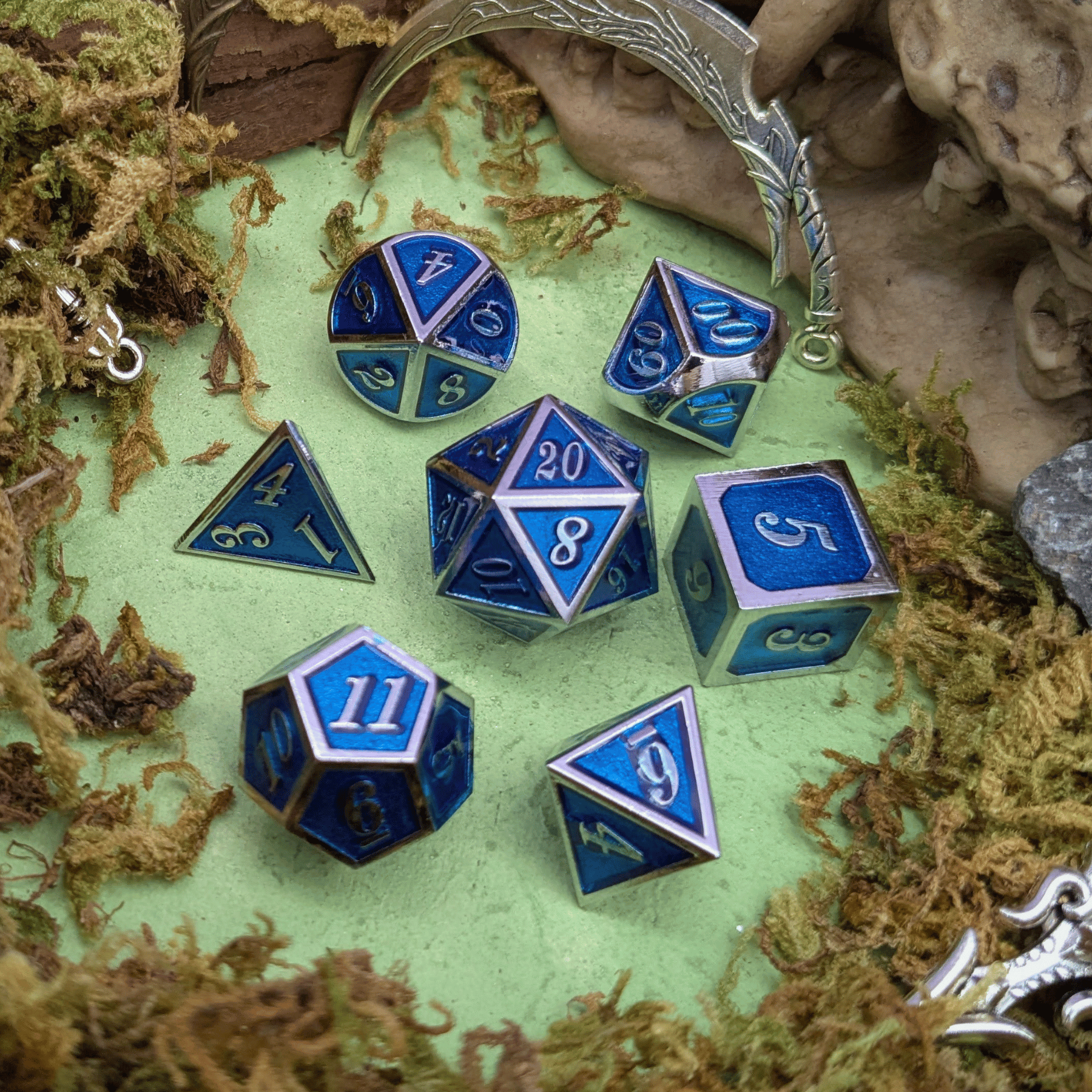 Simple Blue and Silver Metal Set