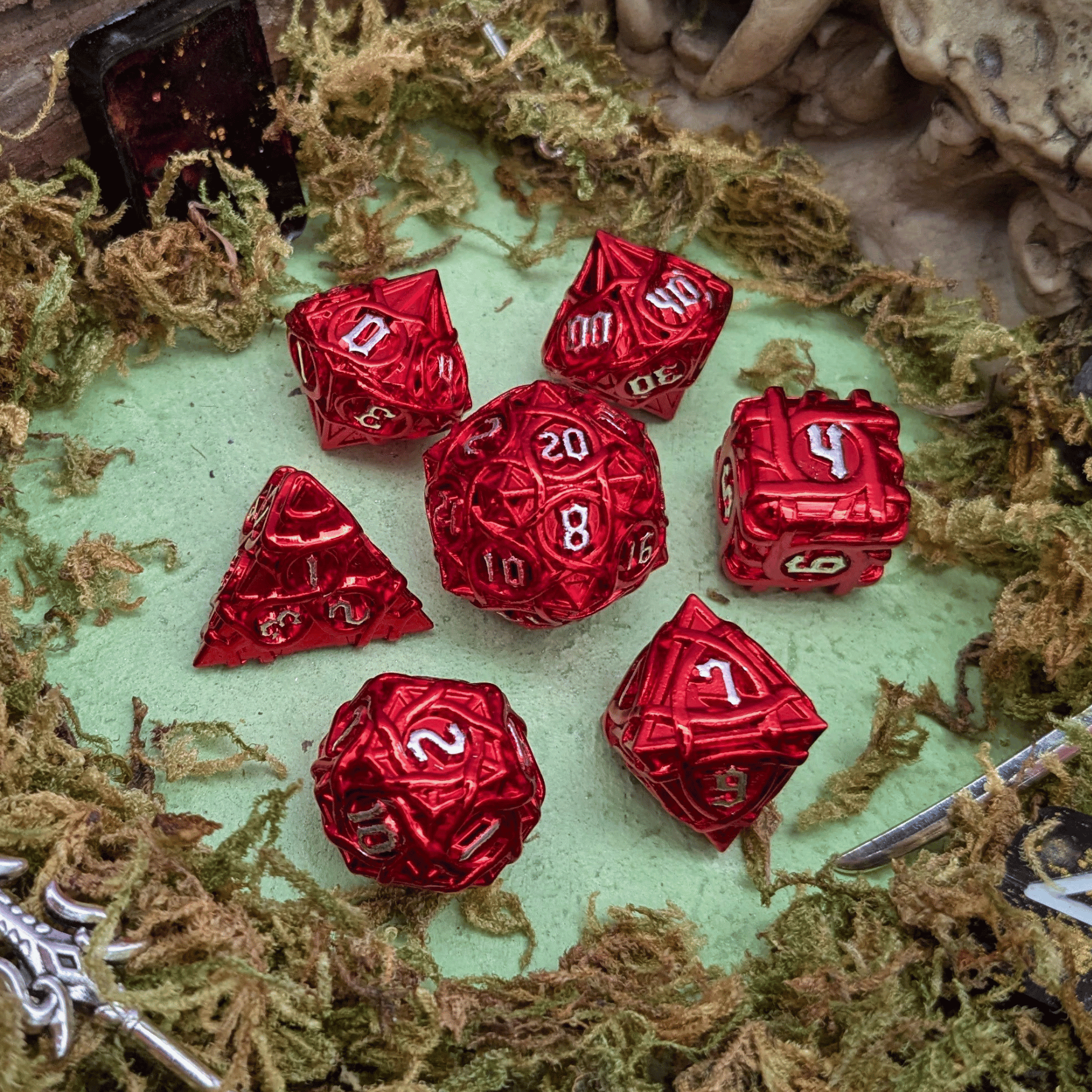 Thorns Red Metal Core Dice Set