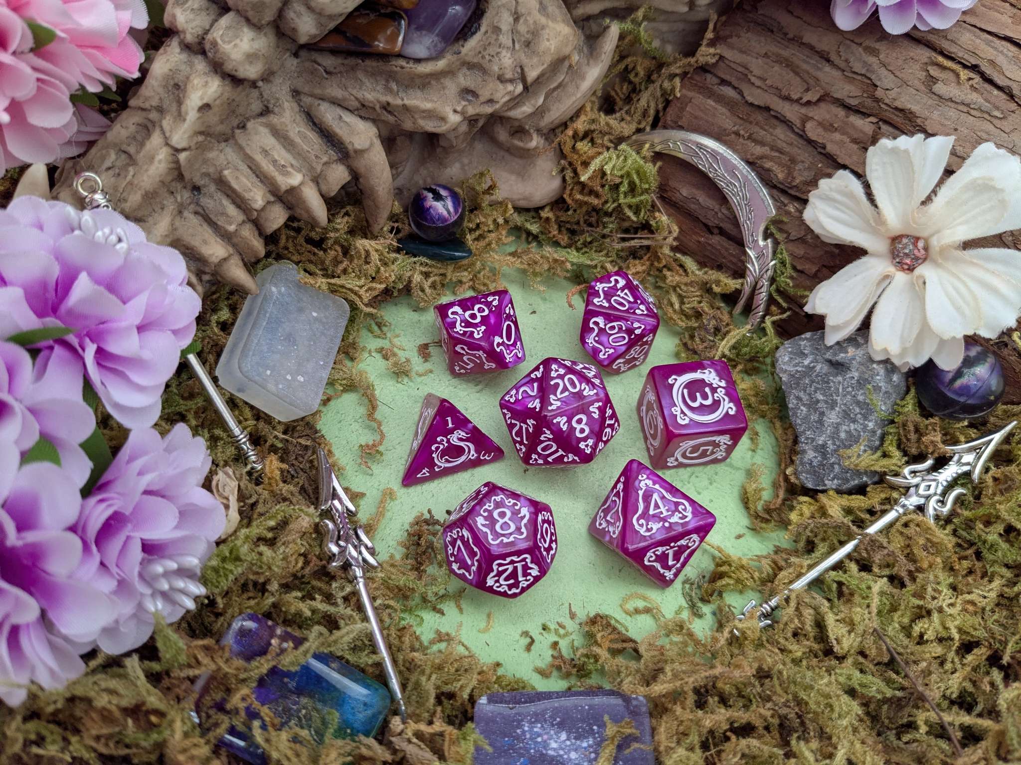 Dragon Pink Dice Set