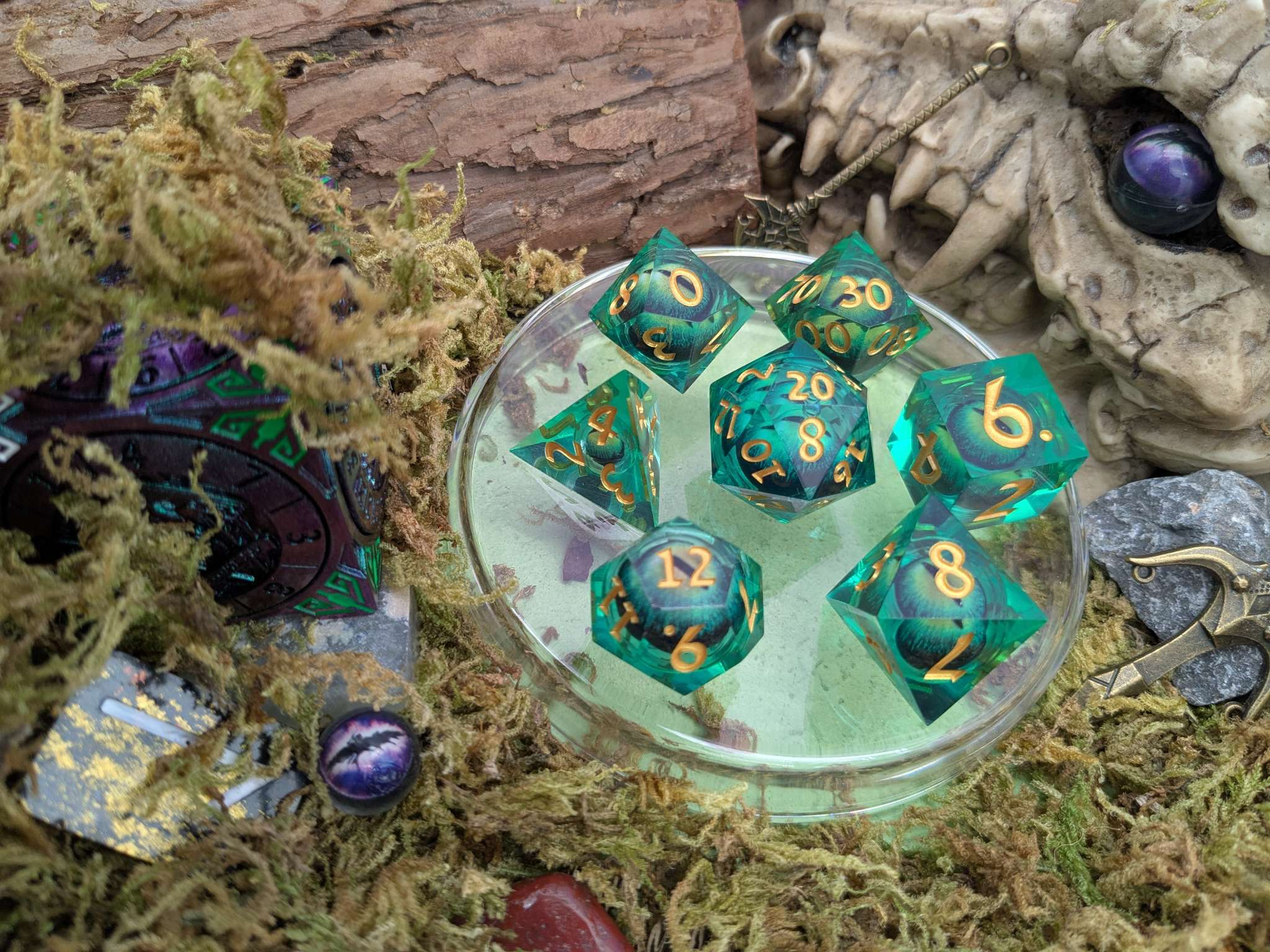 Liquid Core Green Snake Eye Dice