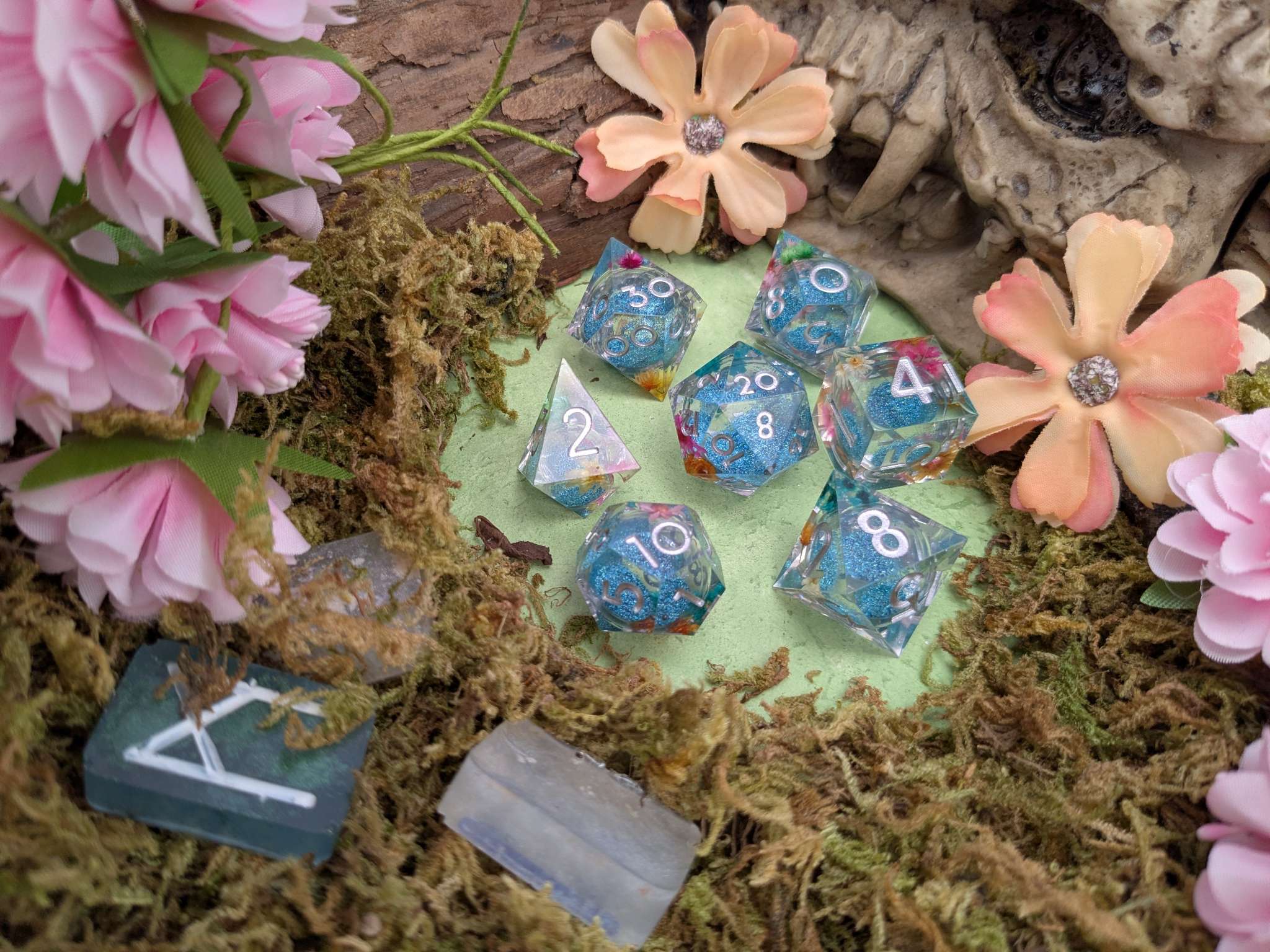 Print Flower Liquid Core Dice Set