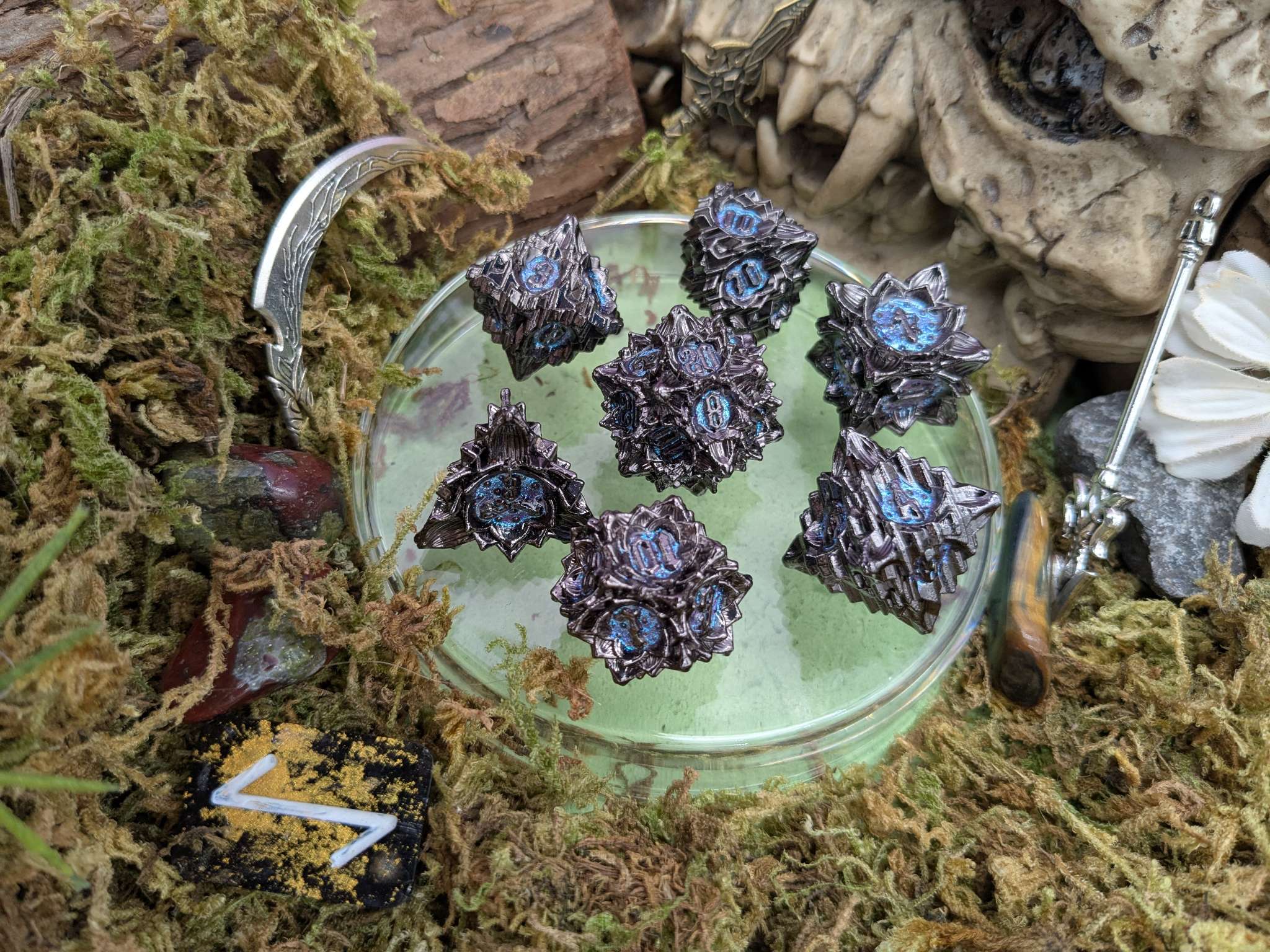 Flower Black and Blue Metal Core Dice Set