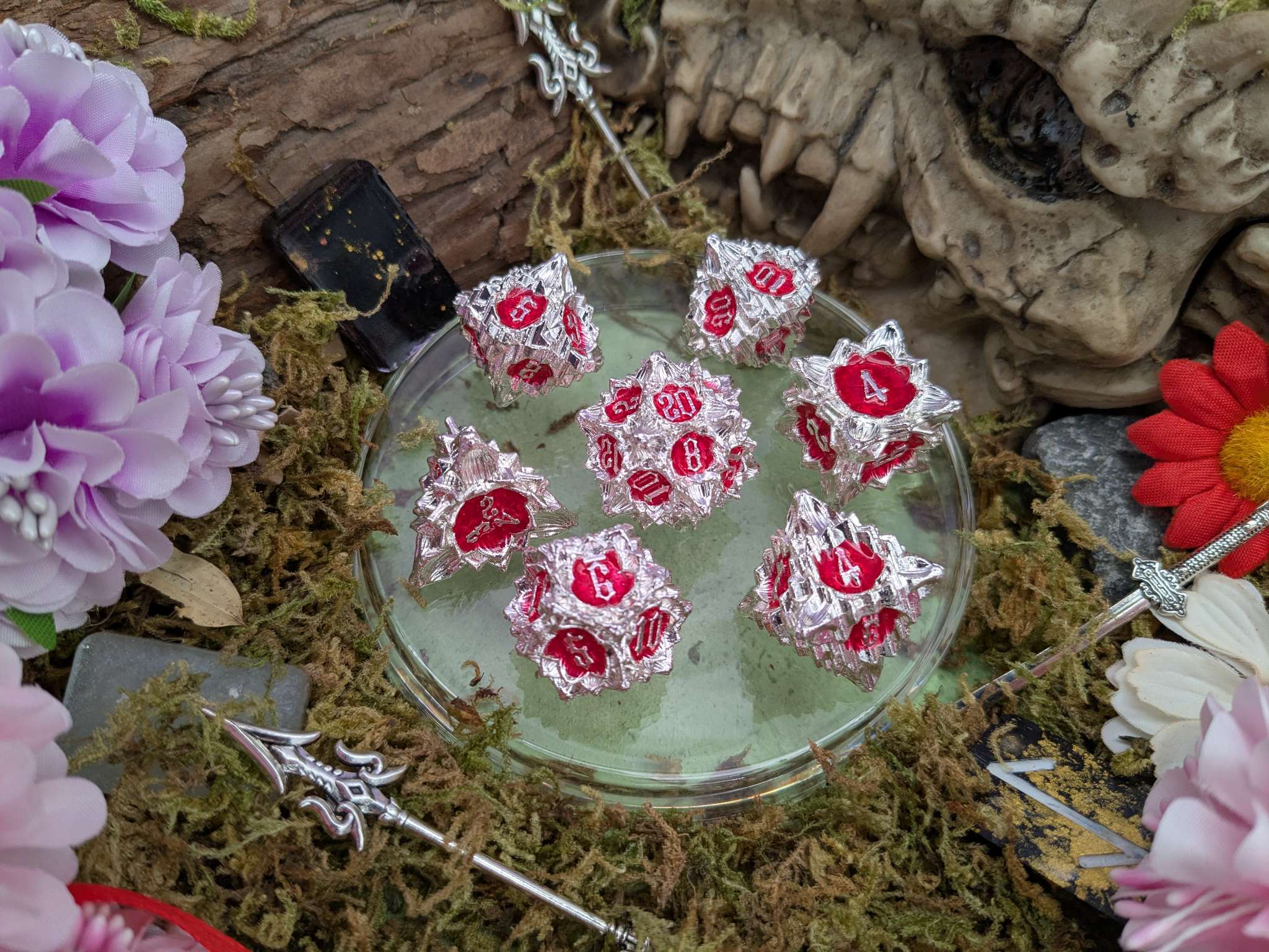 Flower Silver and Red Metal Core Dice Set