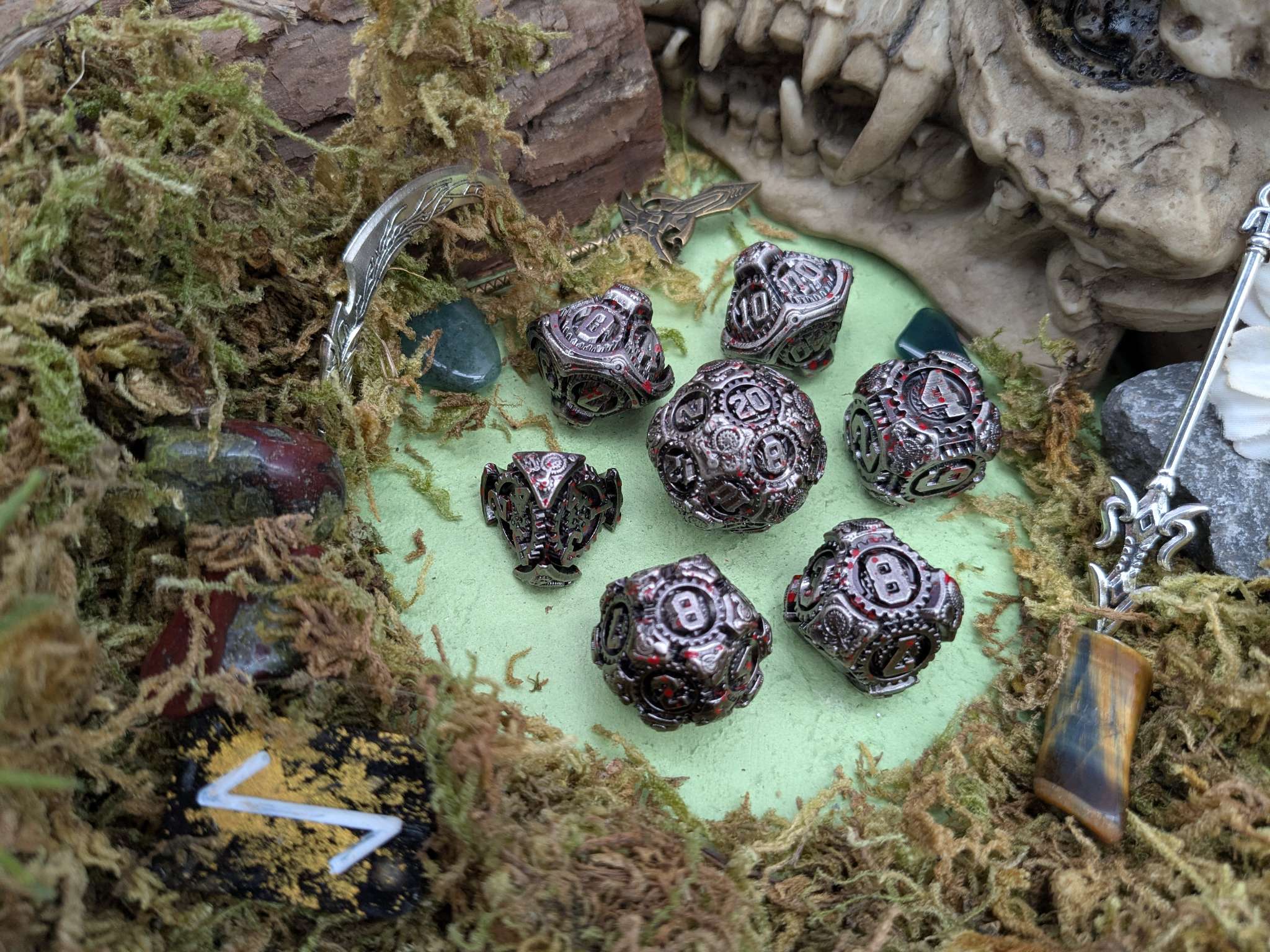Gears Splatter Metal Core Dice Set