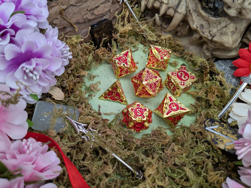 Point Gold and Red Metal Core Dice Set