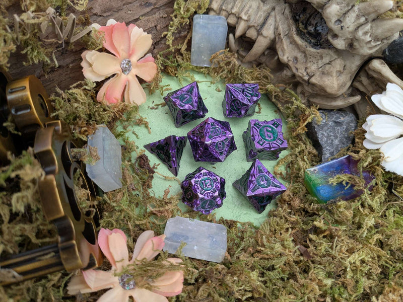 Point Purple and Green Metal Core Dice Set