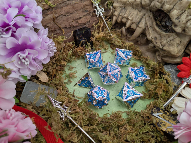 Point Silver and Blue Metal Core Dice Set
