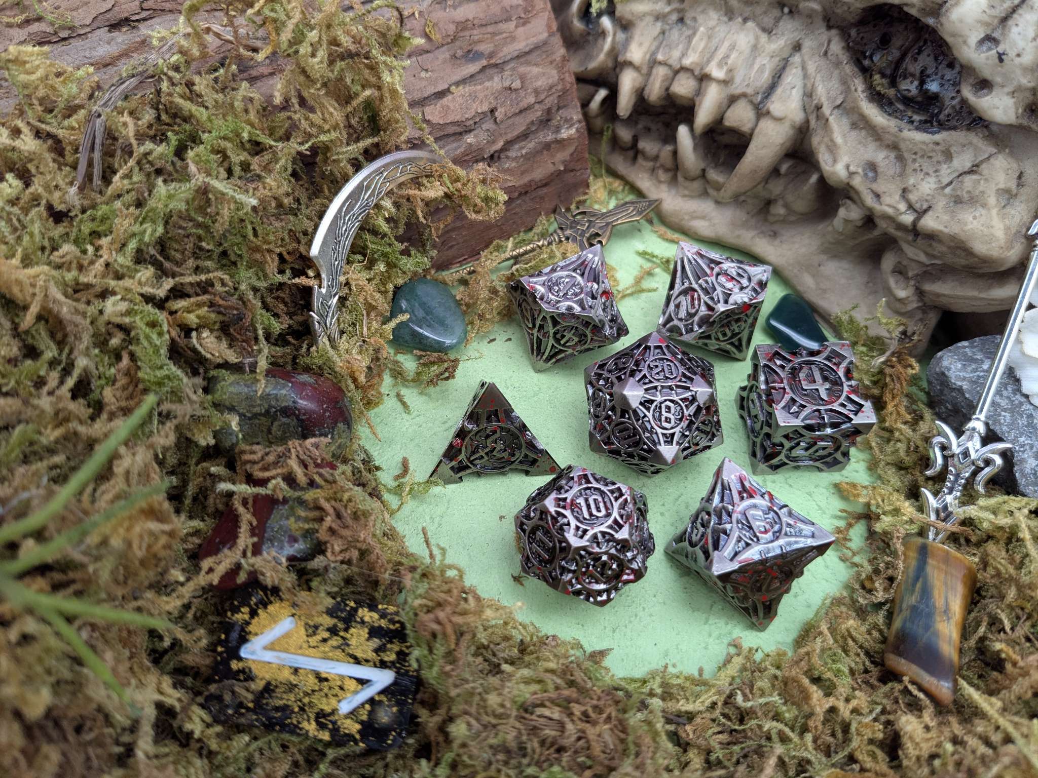 Point Splatter Metal Core Dice Set