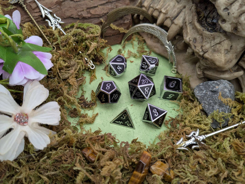Simple Black and Silver Metal Core Dice Set
