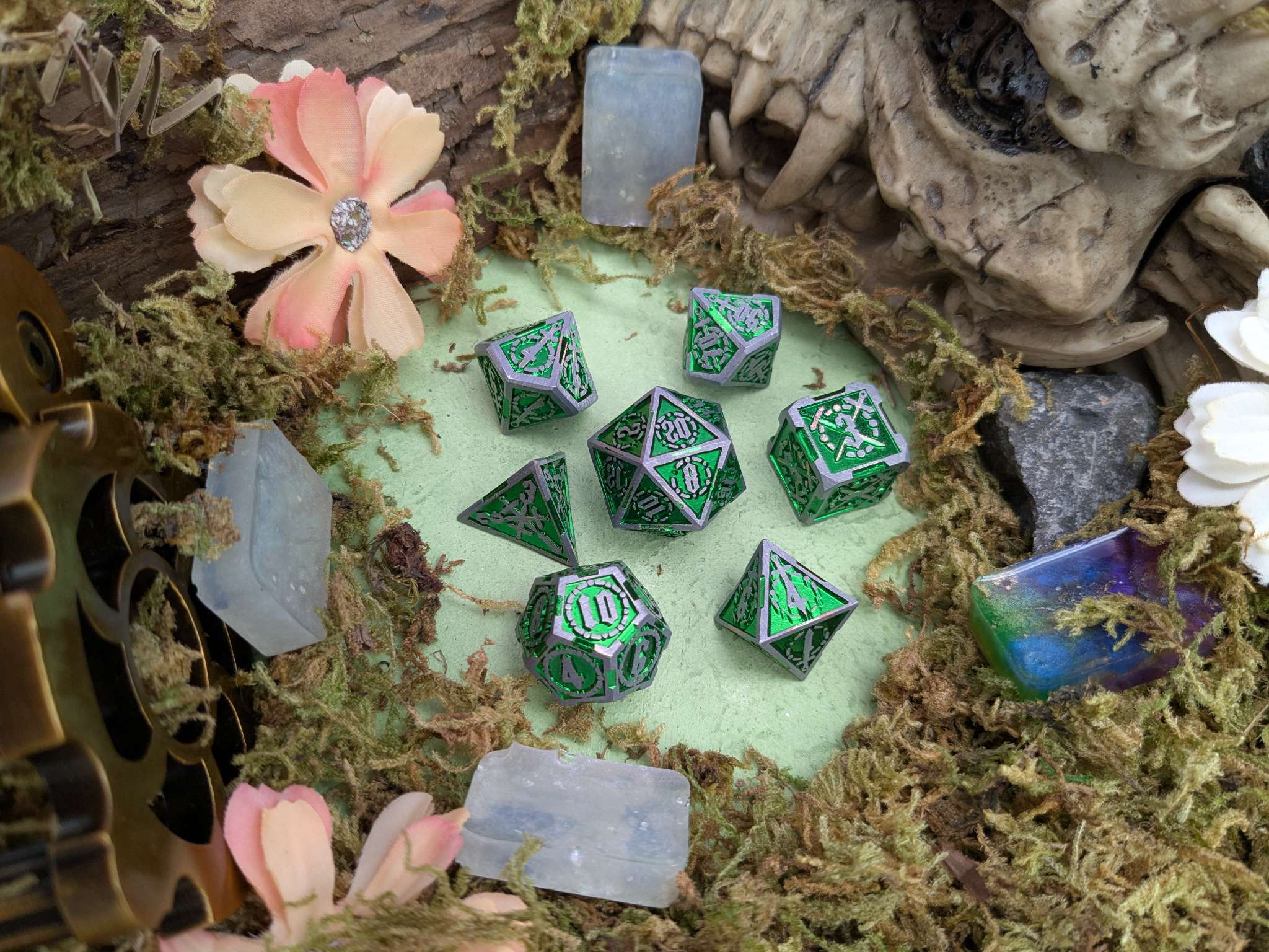 Swords Green and Silver Metal Core Dice Set