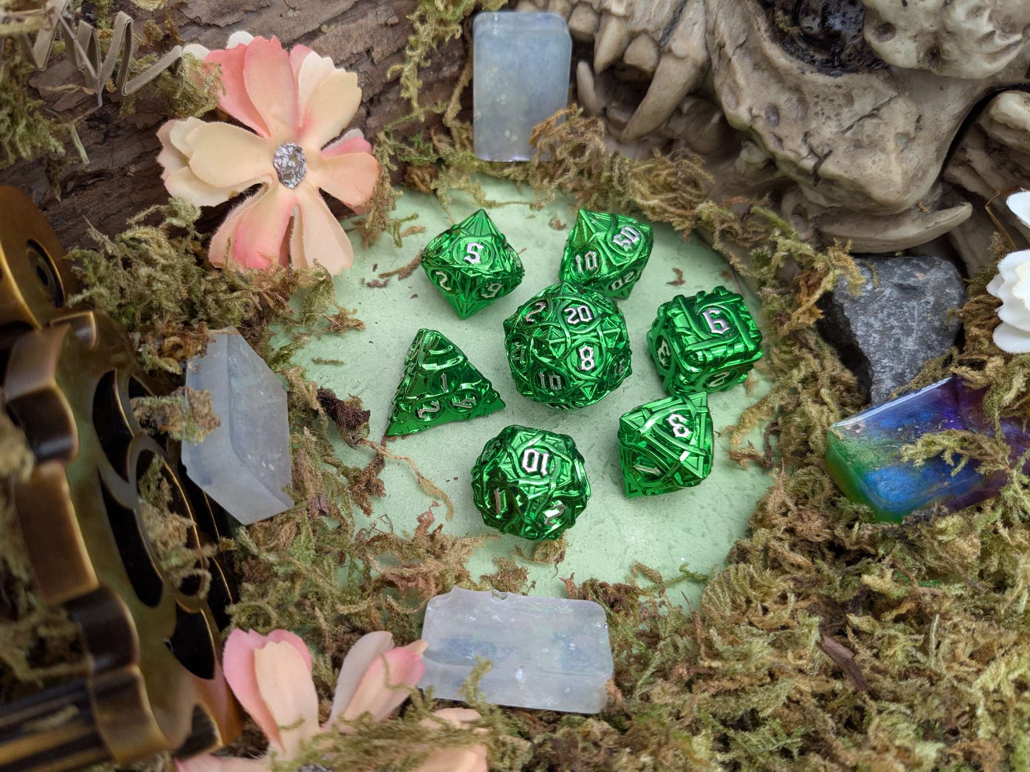 Thorns Green Metal Core Dice Set