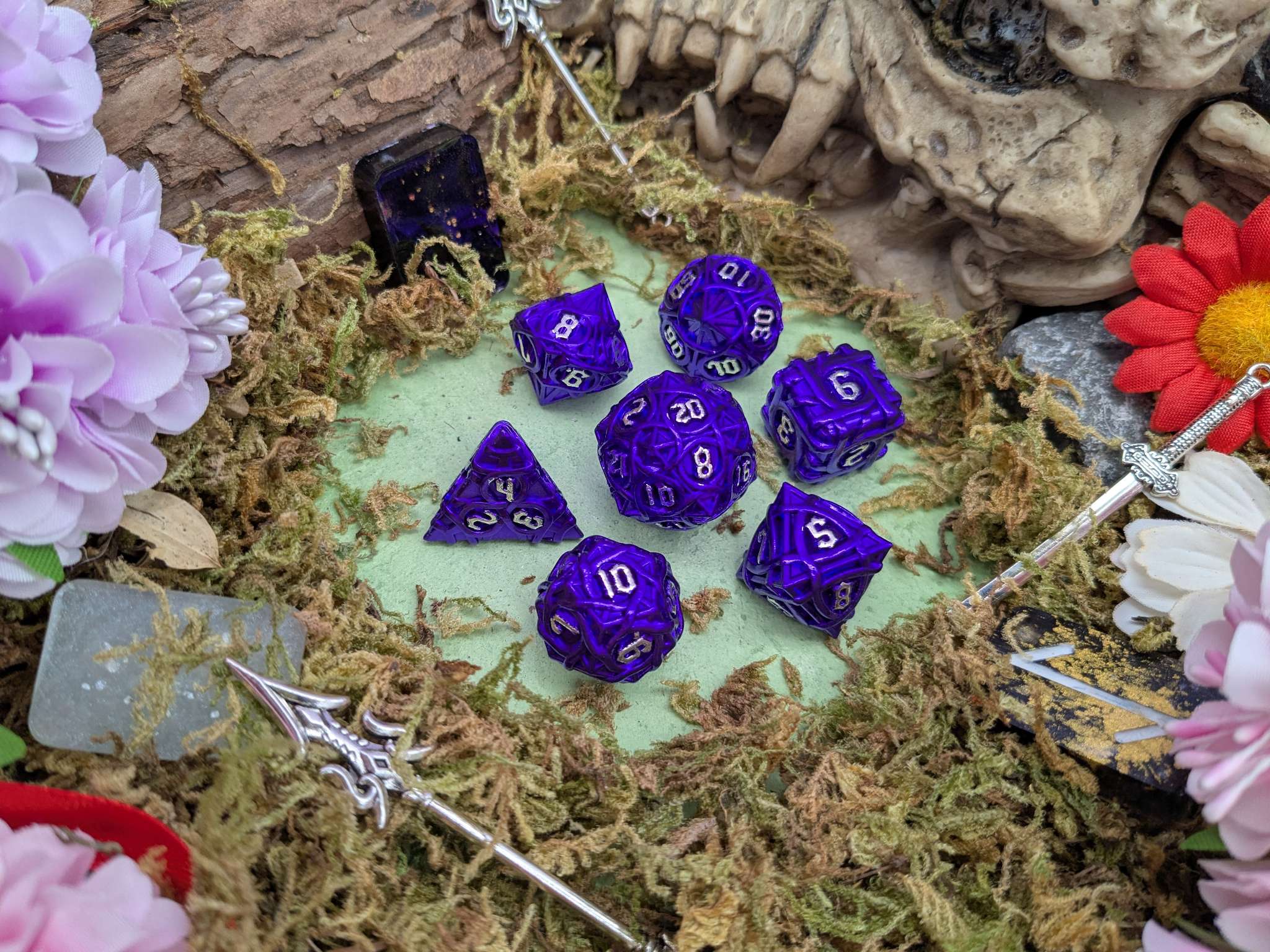 Thorns Purple Metal Core Dice Set
