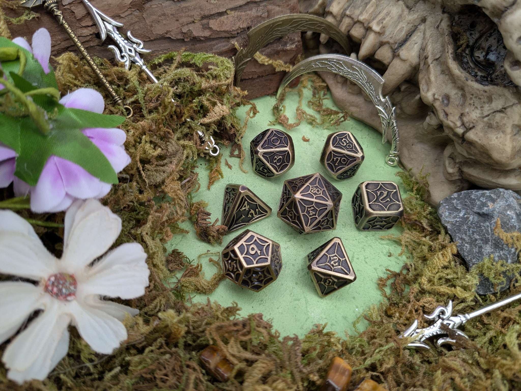 Web Gold Metal Core Dice Set