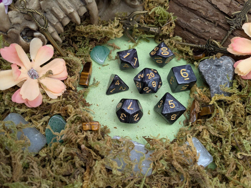 Pearl Black Dice Set