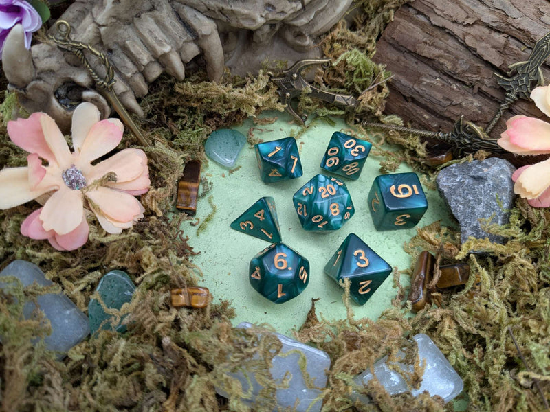Ogre Green Pearl Dice Set
