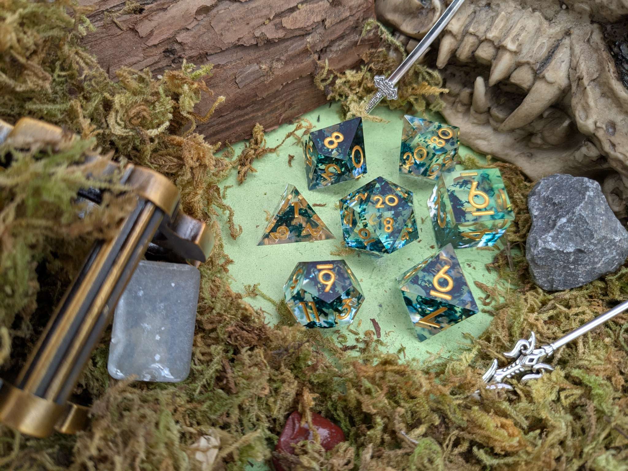 Foil Violet Sharp Dice Set
