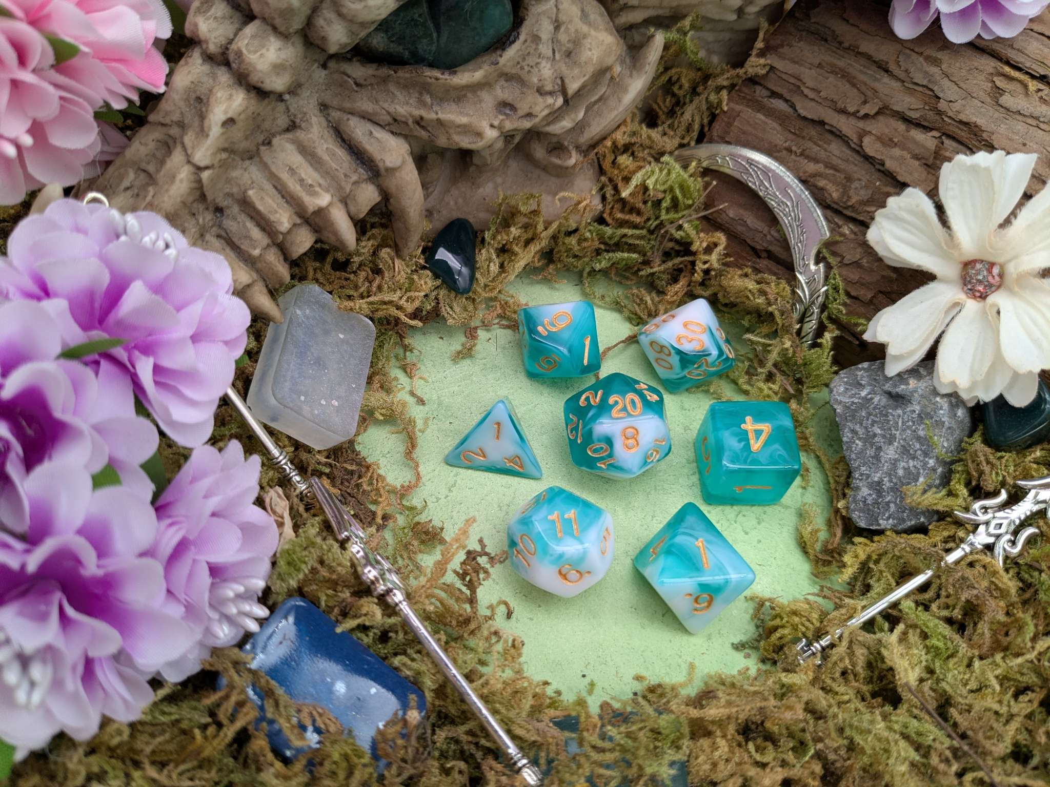Tie-Dye Matcha Dice Set