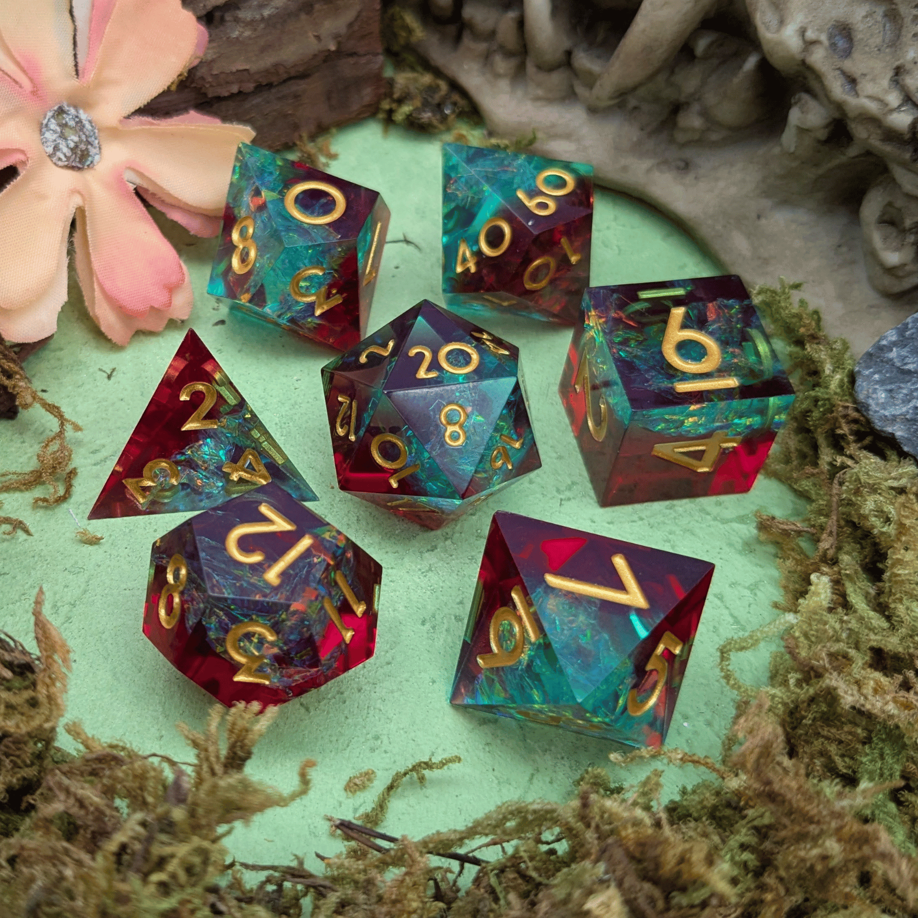 Shine Red and Green Sharp Dice Set