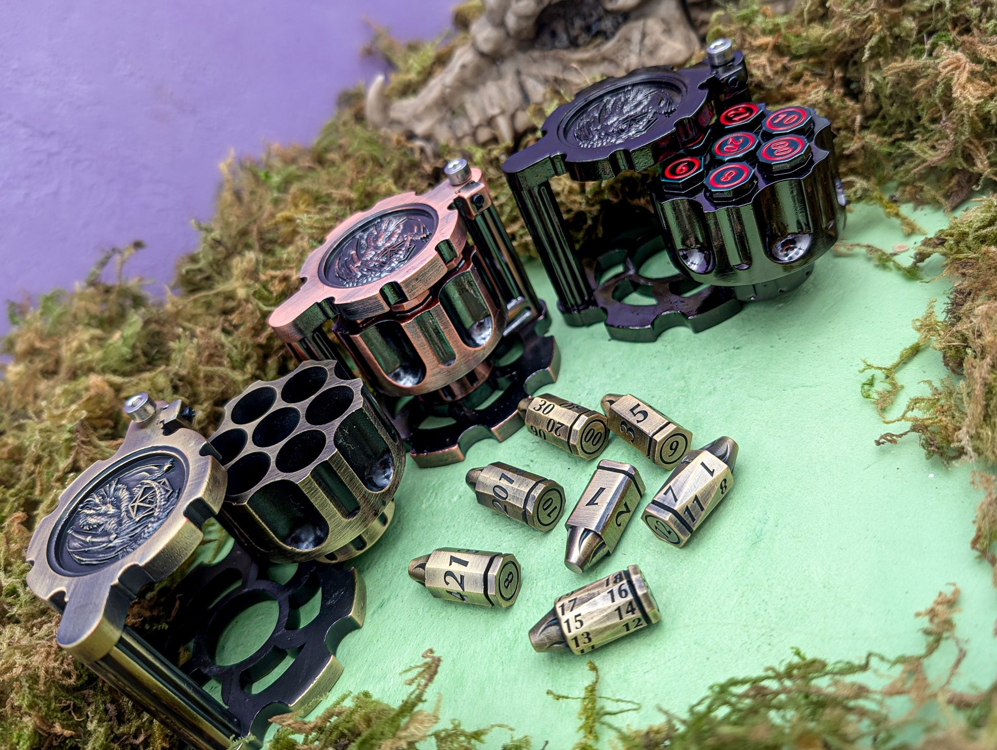 Revolver Dice Holder with Metal bullet dice