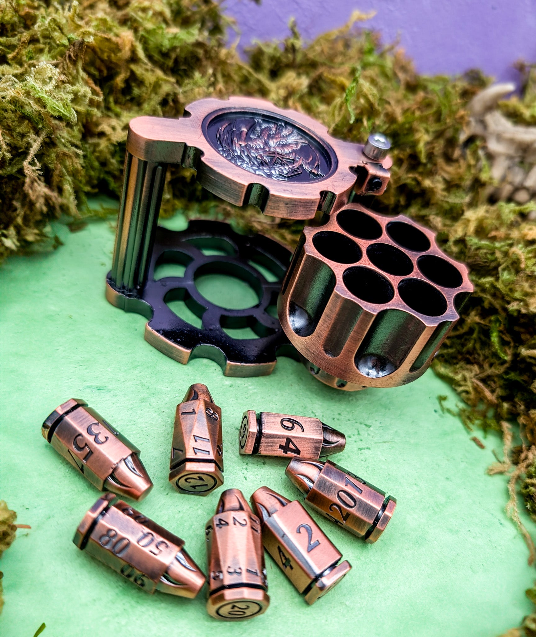 Revolver Dice Holder with Metal bullet dice