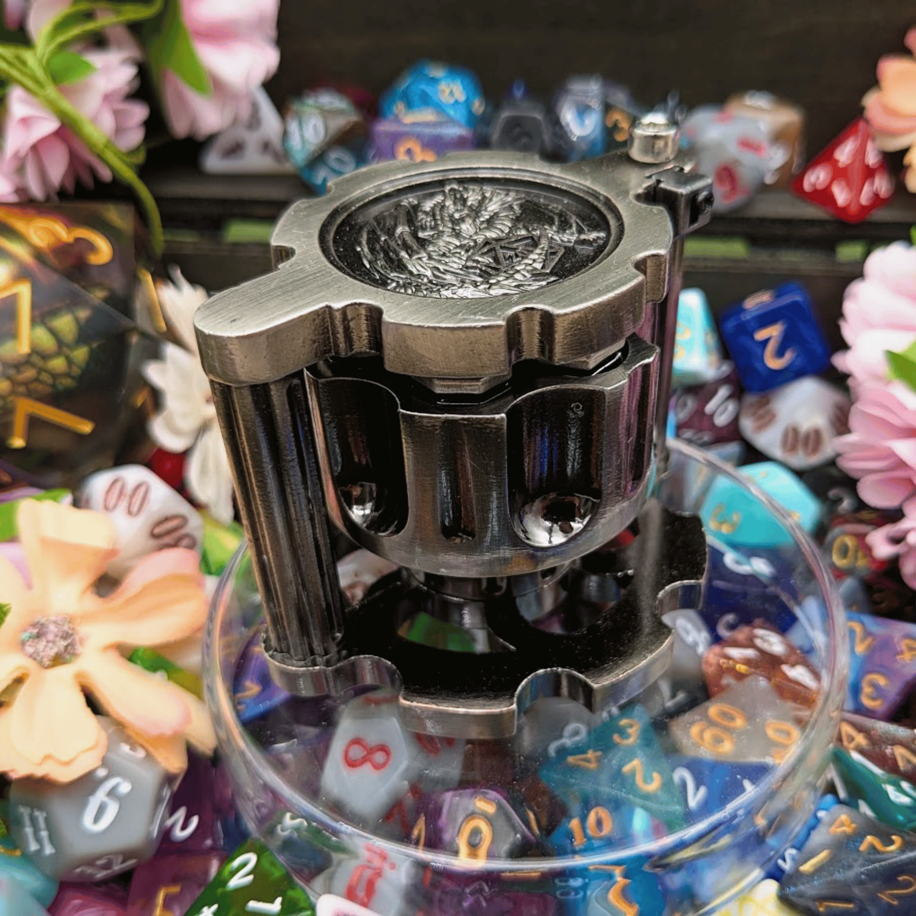 Revolver Dice Holder with Metal bullet dice