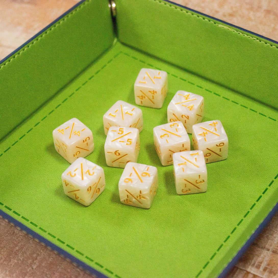 White Marbled Counter Dice! TCG Magic Counter +- Dice Magic Of The Gathering - MysteryDiceGoblins