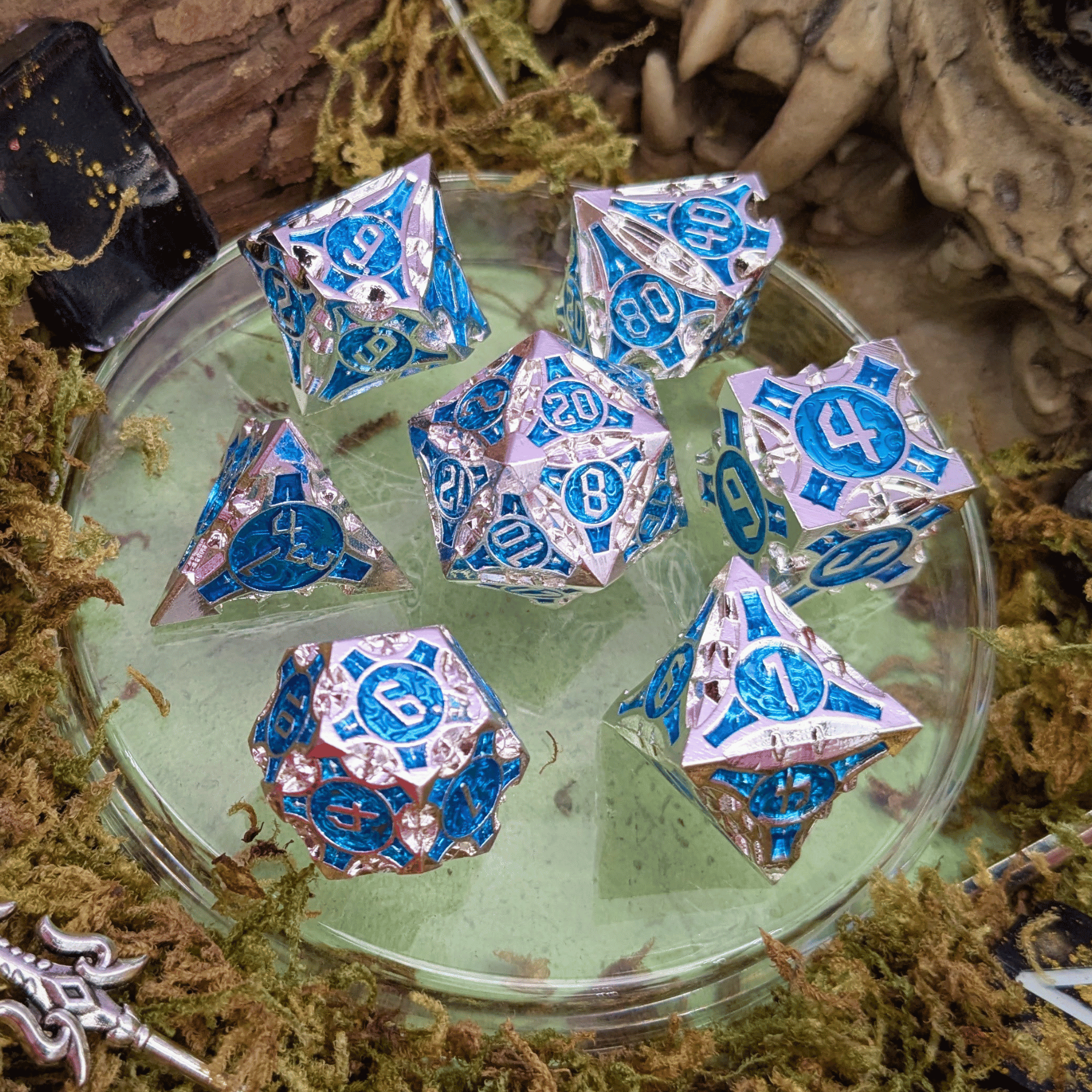 Point Silver and Blue Metal Core Dice Set