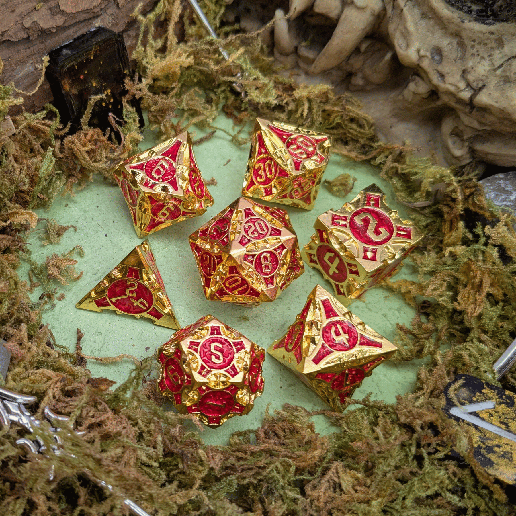 Point Gold and Red Metal Core Dice Set